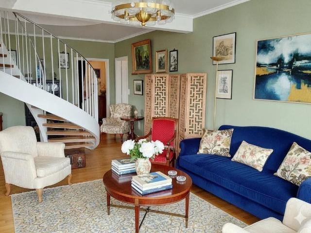 Duplex de 5 pièces de luxe en vente Courbevoie, France