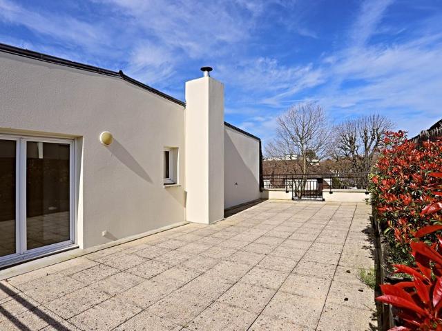 Duplex de 5 pièces de luxe en location Saint Maur des Fossés, Île de France