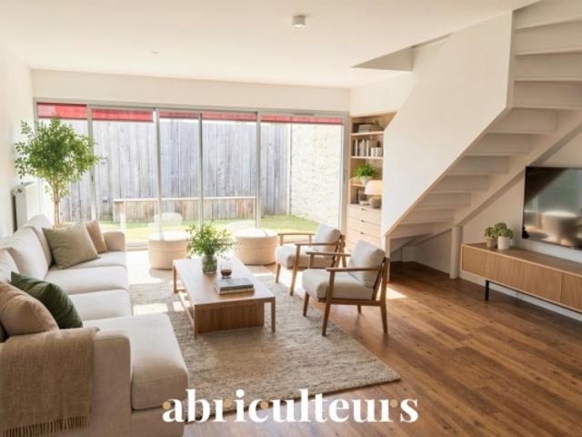Duplex de 69,37 m² en vente à Bordeaux /Quai des Chartrons 33300