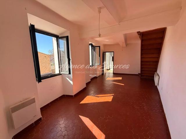 Duplex de 90 m² avec remise à Varages