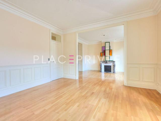 Duplex de caractère