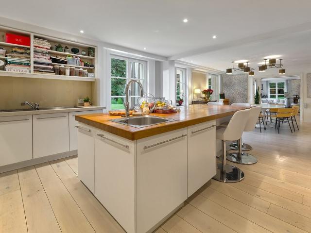 Duplex de haut standing dans une résidence prestigieuse au cadre idyllique | dreamo. Ch