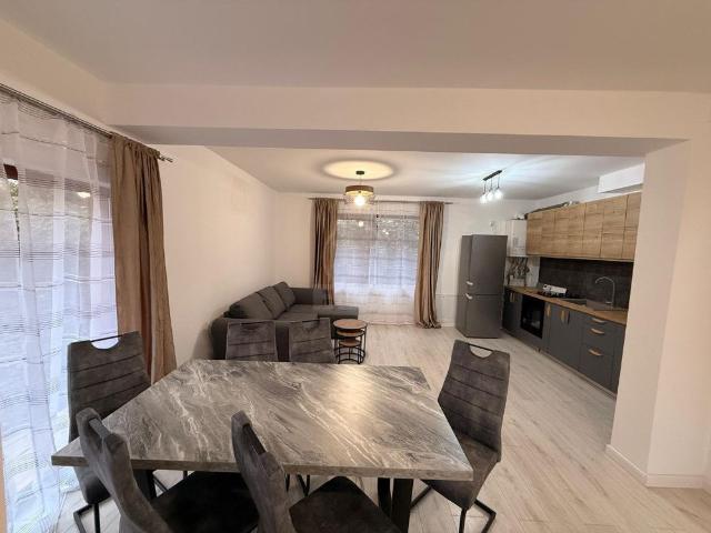 Duplex de inchiriat,zona Eroilor