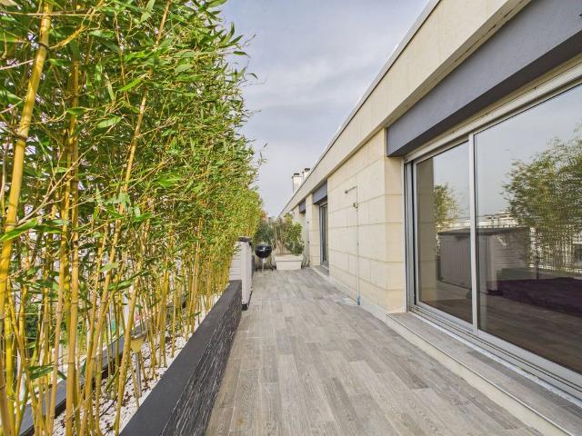 Duplex de luxe de 129 m2 en vente Saint Cloud, France