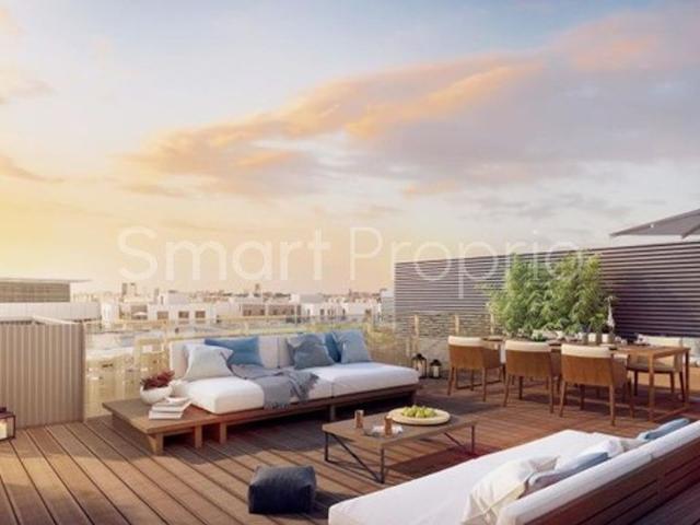 Duplex de luxe de 152 m2 en vente Montmartre, Abbesses, Grandes Carrières, France