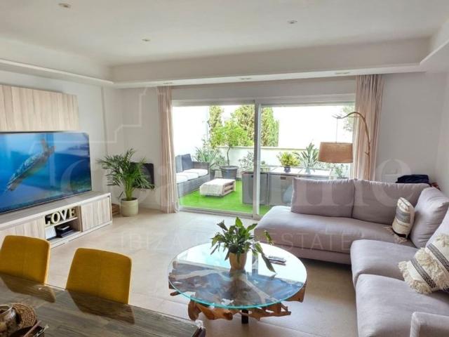 Duplex de lujo de 190 m2 en venta Santa Eulalia del Río, Baleares