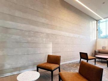 Duplex de m con terraza y vista lateral al mar Espacios E Jordi Puig