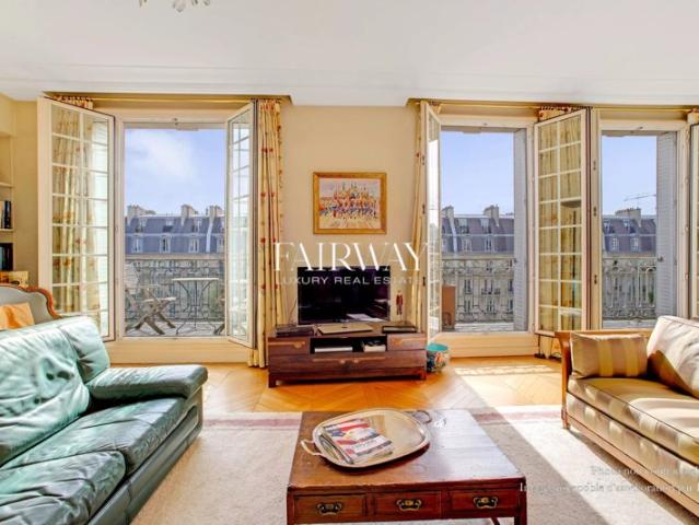 Duplex de Standing 4 Chambres 214m² carrez Paris 17ème Ternes Dernier Étage & Large Balcon Ensoleillé