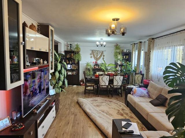 Duplex de vanzare zona Cug Pepinierii