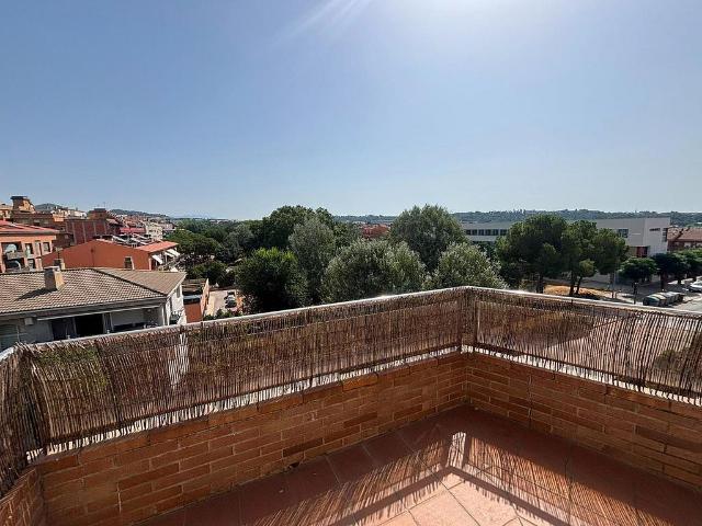 Dúplex en alquiler en Caldes de Montbui, de 90 m² 2 habitaciones por 1.003