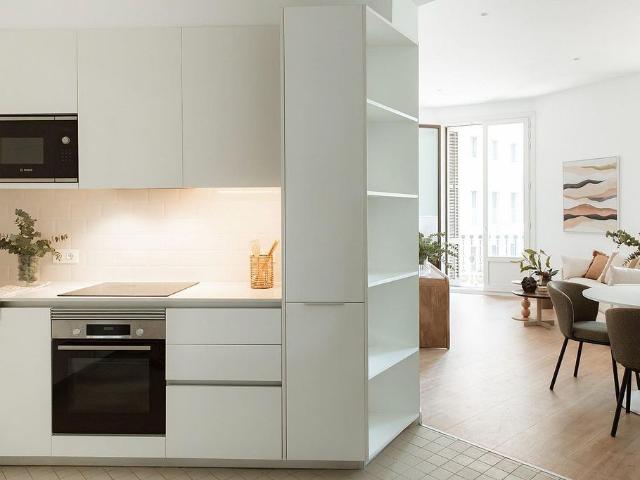 Dúplex en alquiler en calle Gran Via de Les Corts Catalanes, Barcelona, de 53 m² 1 habitación por 1.388