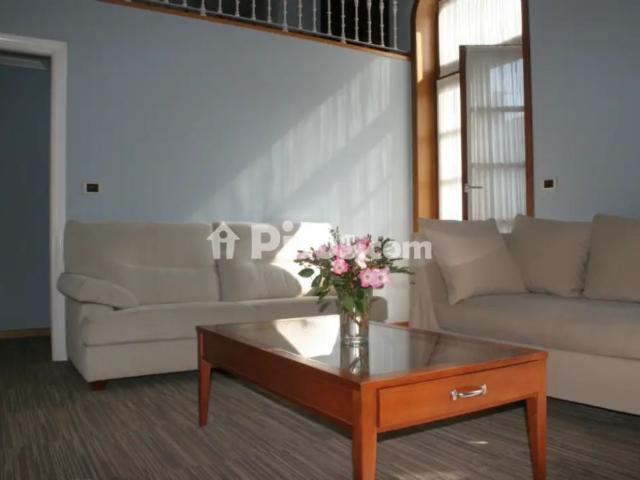 Dúplex en alquiler en Calle de Colón