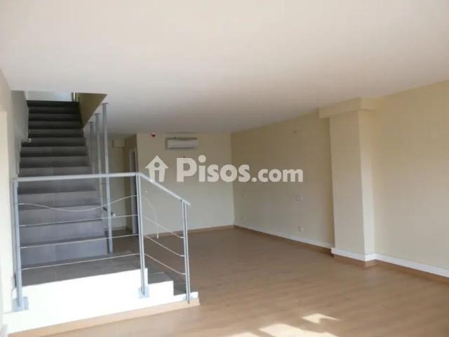 Dúplex en alquiler en Calle de Alfonso Gómez, cerca de Calle de Tracia