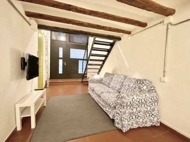 Dúplex en alquiler en calle De Les Candeles, Barcelona, de 29 m² por 847