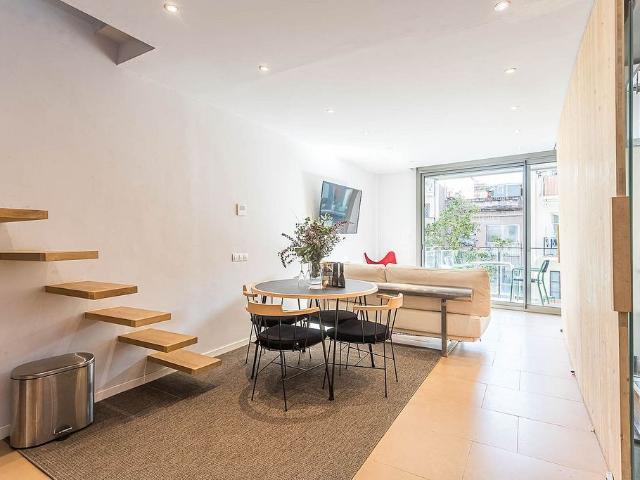 Dúplex en alquiler en calle De Marià Cubí, Barcelona, de 80 m² 2 habitaciones por 2.200