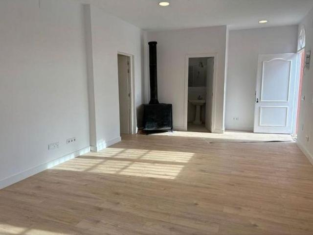 Dúplex en alquiler en calle De Pelfort, Barcelona, de 155 m² 4 habitaciones por 2.500 €