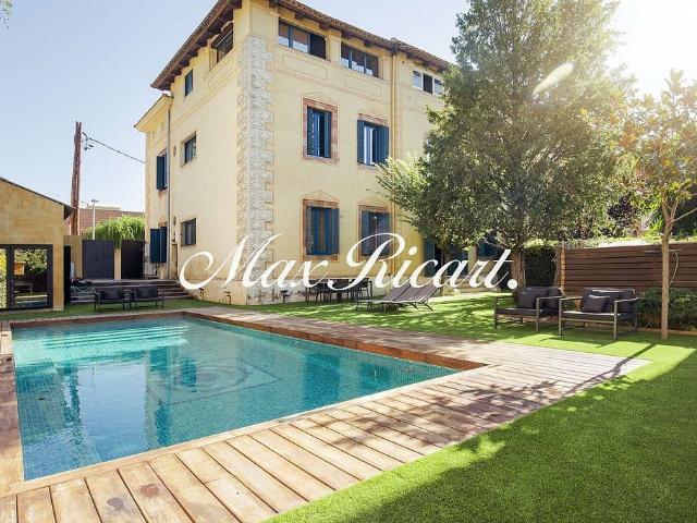 Dúplex en alquiler en calle De Vilana, Barcelona, de 215 m² 4 habitaciones por 9.000
