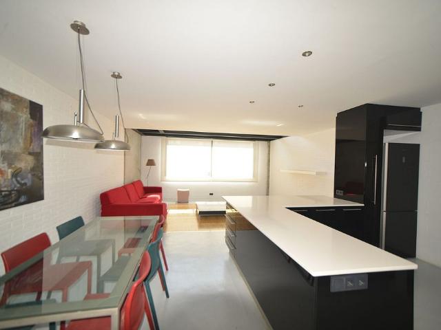 Dúplex en alquiler en calle Del Doctor Trueta, Barcelona, de 150 m² 1 habitación por 3.100