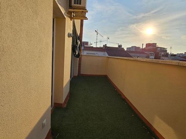 Dúplex en alquiler en calle Del General Weyler, Badalona, de 50 m² 2 habitaciones por 1.350