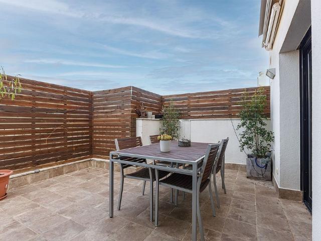Dúplex en alquiler en calle Muntaner, Barcelona, de 134 m² 3 habitaciones por 3.600