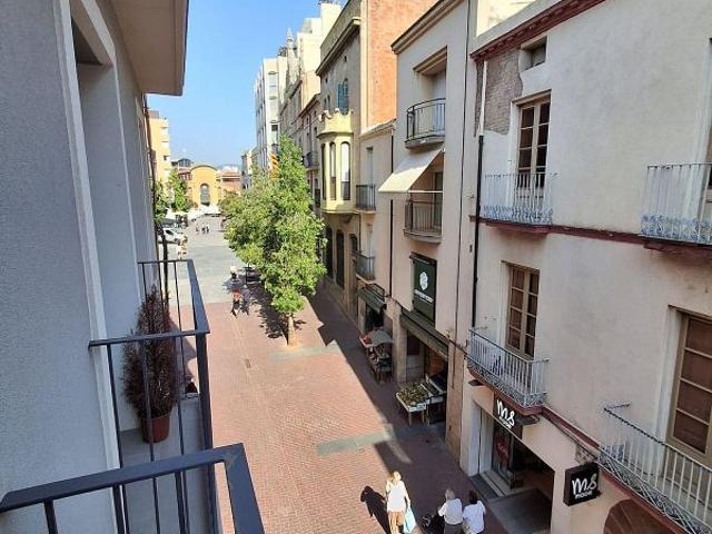 Dúplex en alquiler en calle Raval de Montserrat, Terrassa, de 73 m² 2 habitaciones por 1.500