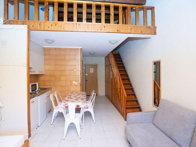 Dúplex en alquiler en avenida D'encamp, El Pas de la Casa, de 62 m² 1 habitación por 800