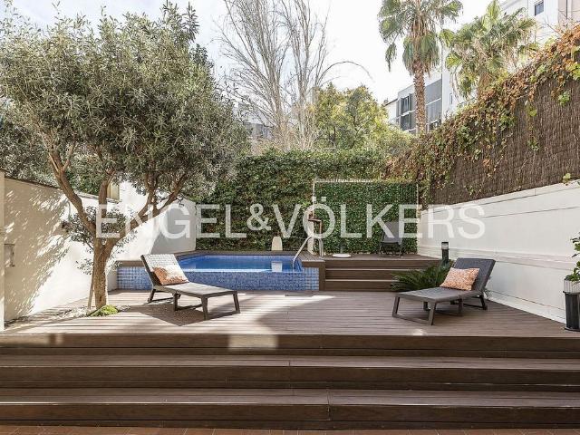 Dúplex en alquiler en Barcelona, de 136 m² 3 habitaciones por 6.300