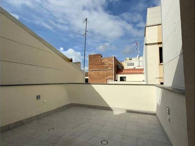 Dúplex en alquiler en Sabadell, de 150 m² 3 habitaciones por 2.300
