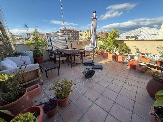 Dúplex en alquiler en Sabadell, de 151 m² 4 habitaciones por 2.000