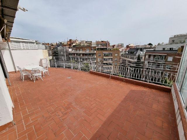 Dúplex en alquiler en ronda Del General Mitre, Barcelona, de 167 m² 4 habitaciones por 3.300