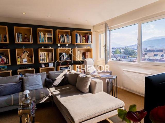 Duplex en attique à Annecy le Vieux — 7 chambres et vue panoramique