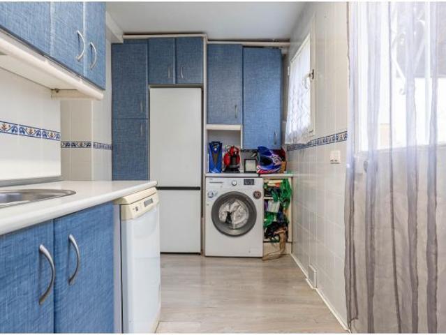 DUPLEX EN GRANADA CON PLAZA DE GARAJE