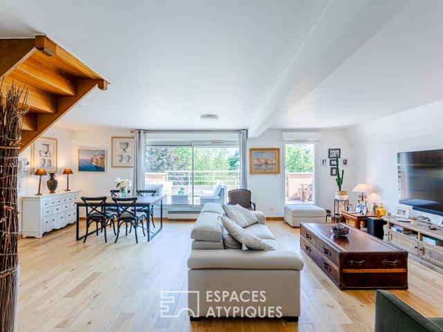 Duplex en dernier étage avec terrasse et vue sur Paris aux portes de Montmorency