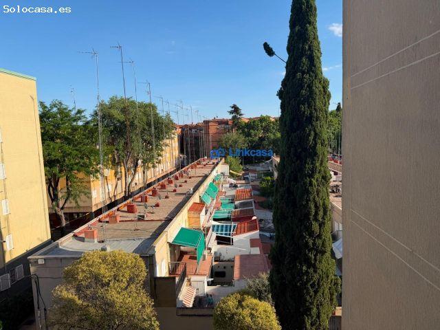 Dúplex en Los Cármenes, Madrid Oportunidad de Inversión