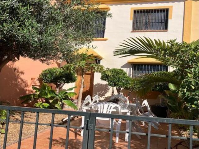 Dúplex en Roda con Piscina Comunitaria y Solarium