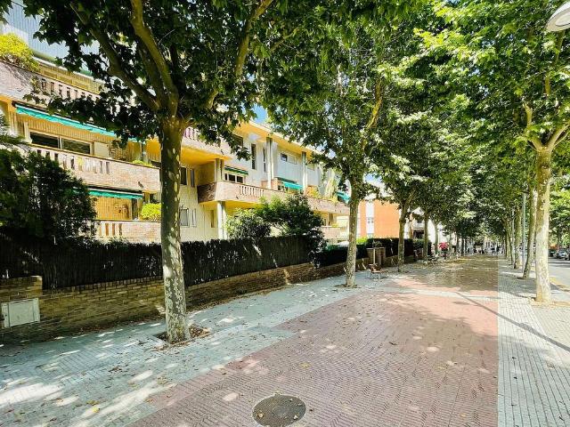 Dúplex en venta en Corbera de Llobregat, de 110 m² 4 habitaciones por 300.000