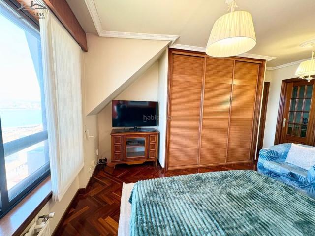 Dúplex en venta en Coruña A, Los Rosales. Dúplex con vistas al mar y a la Torre de Hércules. Dúplex Coruña.