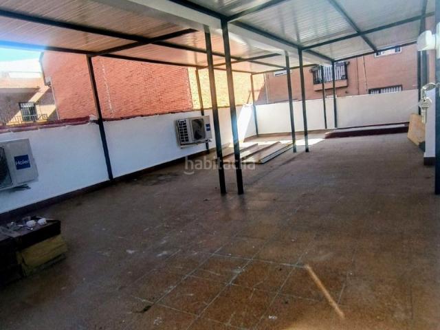 Dúplex en venta en Coslada, Valleaguado La Cañada. Piso de 3 dormitorios con terraza solárium privada de 50 m². Dúplex.