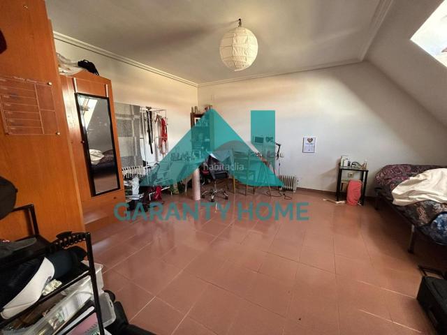 Dúplex en venta en Cáceres, Casco Antiguo. SE ALQUILA O SE VENDE AMPLIO DÚPLEX EN PLENO CENTRO DE CÁCERES SE ADMITE ESTUDIANTES!. Dúplex.