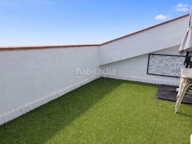 Dúplex en venta en Calella. ÁTICO DUPLEX EN VENTA EN CALELLA CON PISCINA Y SOLARIUM. Dúplex.