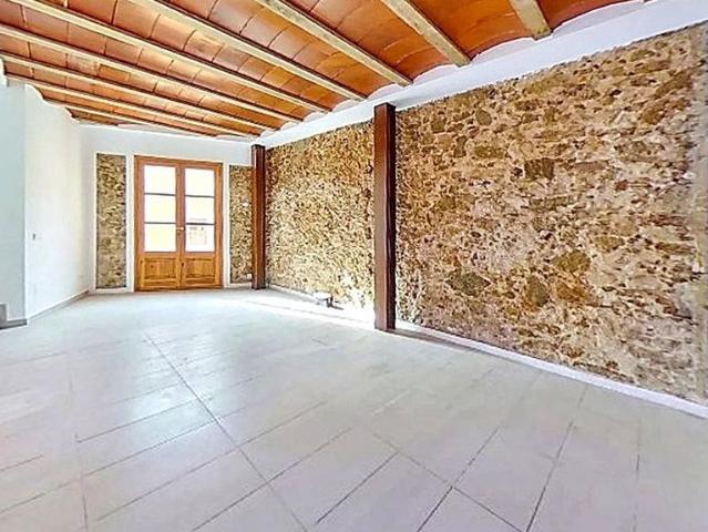 Dúplex en venta en calle Clot del Castell, Vilassar de Dalt, de 106 m² 3 habitaciones por 277.500