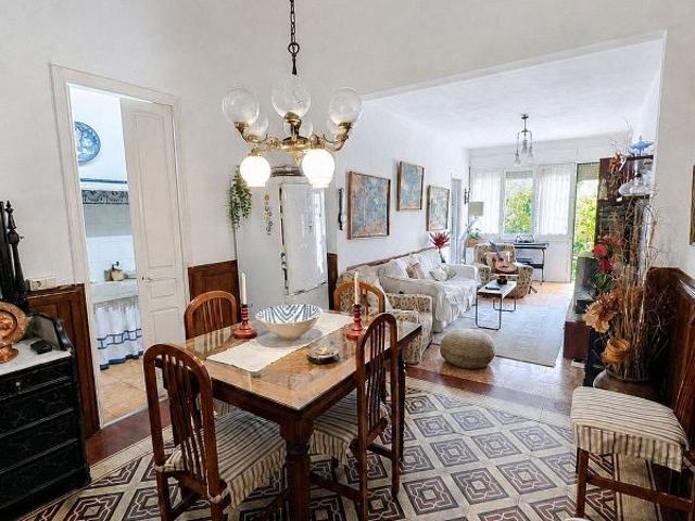 Piso en venta en calle Garriga, Badalona, de 143 m² 4 habitaciones por 420.000