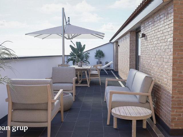 Dúplex en venta en calle De Borgonyó, Sabadell, de 133 m² 3 habitaciones por 425.900