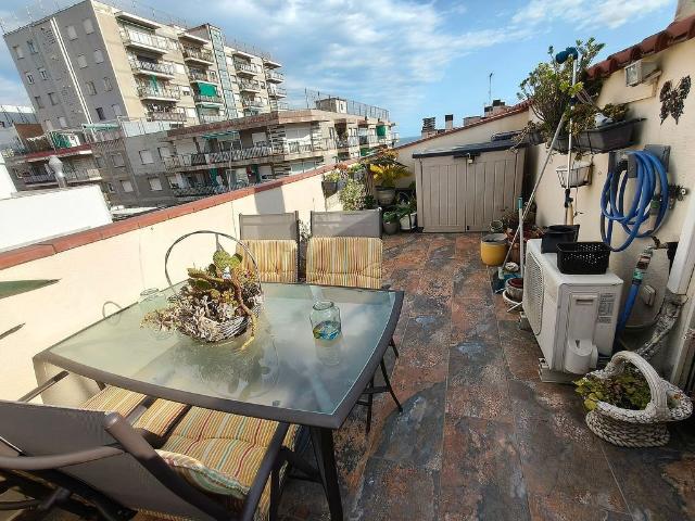 Dúplex en venta en calle De Jovara, Calella, de 92 m² 3 habitaciones por 325.000