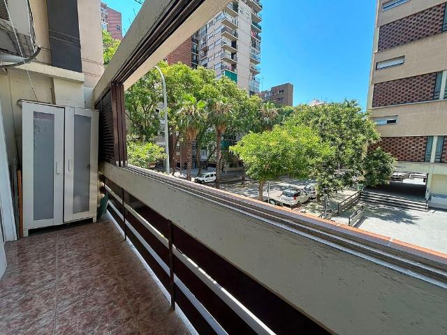 Dúplex en venta en calle De la Mineria, Barcelona, de 91 m² 3 habitaciones por 325.000