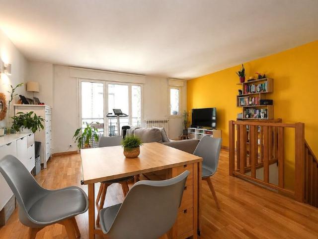 Dúplex en venta en calle De Les Massanelles, La Cortinada, de 110 m² 2 habitaciones por 579.000