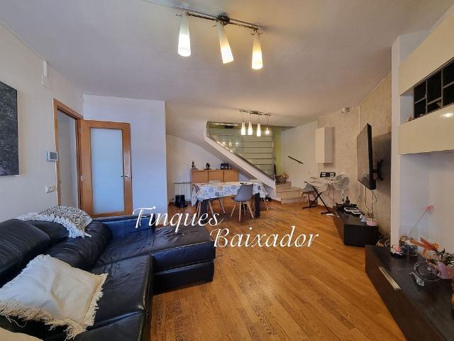 Dúplex en venta en calle De Lluís Millet, Gavà, de 112 m² 2 habitaciones por 390.000