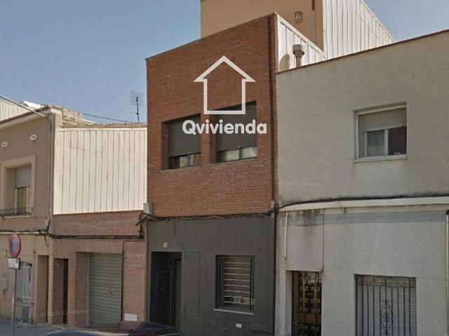 Dúplex en venta en calle De Marià Benlliure, Terrassa, de 86 m² 3 habitaciones por 133.000