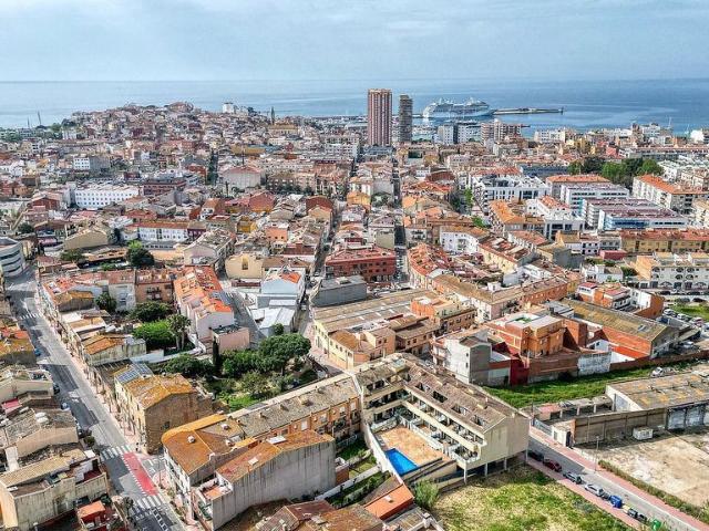Dúplex en venta en calle De Núria, Palamós, de 114 m² 4 habitaciones por 380.000