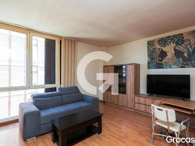 Dúplex en venta en calle De Sant Lluís, Gavà, de 107 m² 4 habitaciones por 339.900